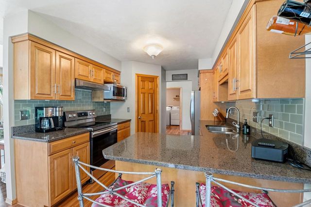 4000 BUCKEYE WAY, Green Bay, WI 54311