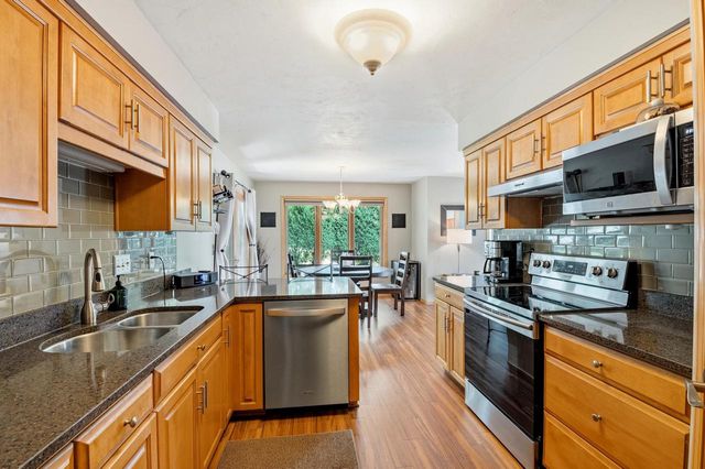 4000 BUCKEYE WAY, Green Bay, WI 54311