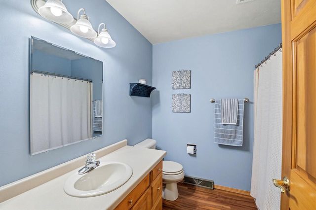 4000 BUCKEYE WAY, Green Bay, WI 54311