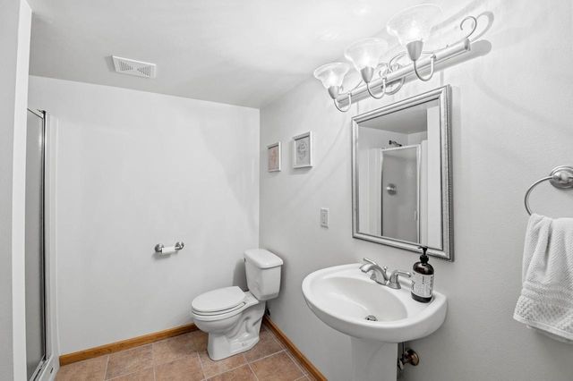 4000 BUCKEYE WAY, Green Bay, WI 54311