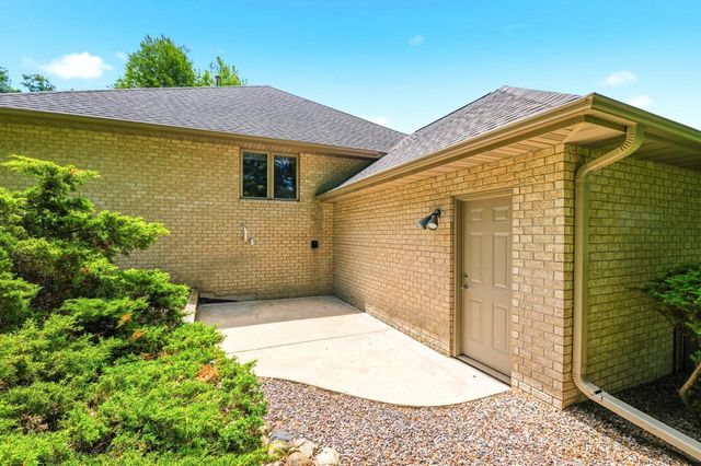 4000 BUCKEYE WAY, Green Bay, WI 54311