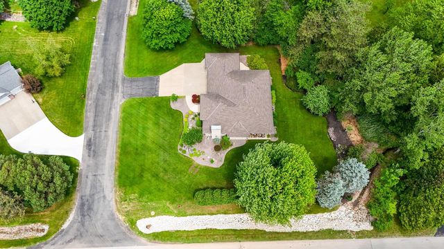 4000 BUCKEYE WAY, Green Bay, WI 54311