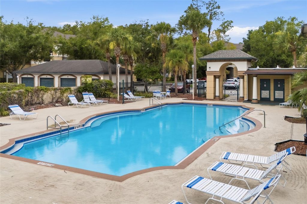 Image 24 of property listing at 17112 CARRINGTON PARK DRIVE 926, Tampa, FL 33647