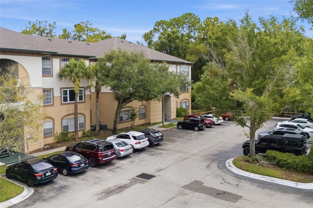Image 28 of property listing at 17112 CARRINGTON PARK DRIVE 926, Tampa, FL 33647