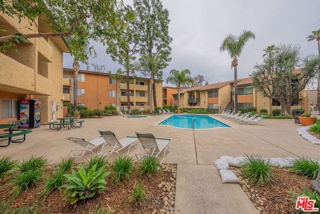 15425 Sherman Way 241, Van Nuys, CA 91406