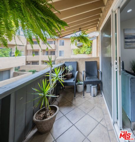 15425 Sherman Way 241, Van Nuys, CA 91406