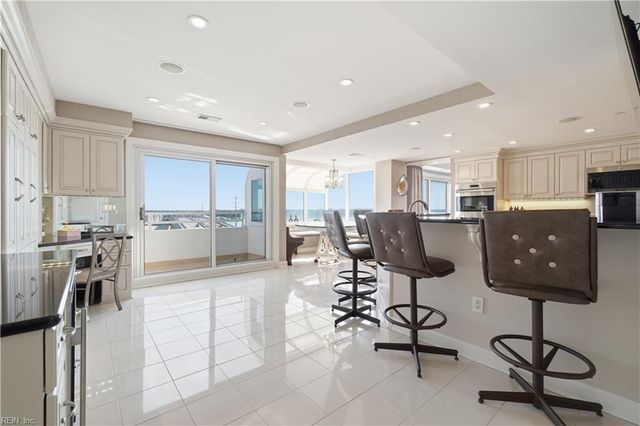 3556 Shore Dr Apt 900, Virginia Beach, VA 23455