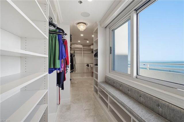 3556 Shore Dr Apt 900, Virginia Beach, VA 23455