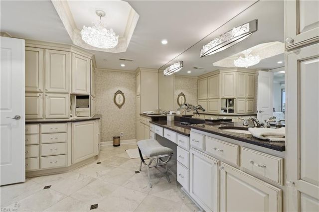 3556 Shore Dr Apt 900, Virginia Beach, VA 23455