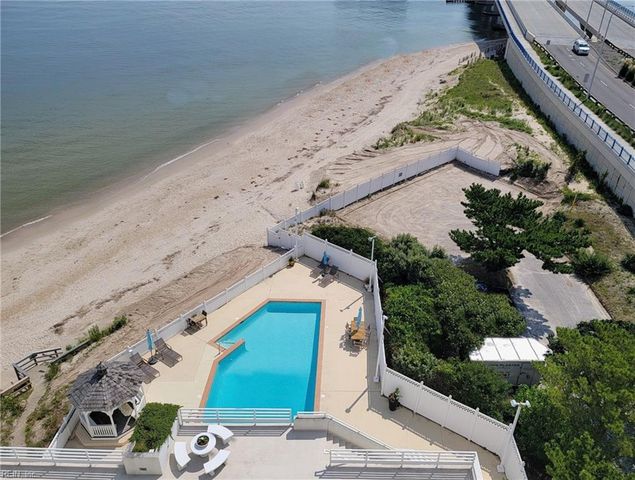 3556 Shore Dr Apt 900, Virginia Beach, VA 23455