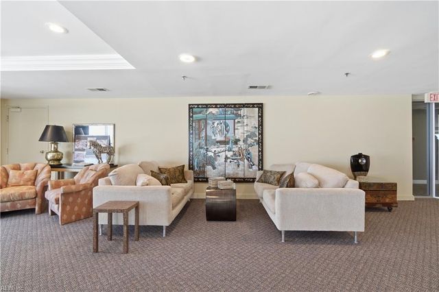 3556 Shore Dr Apt 900, Virginia Beach, VA 23455