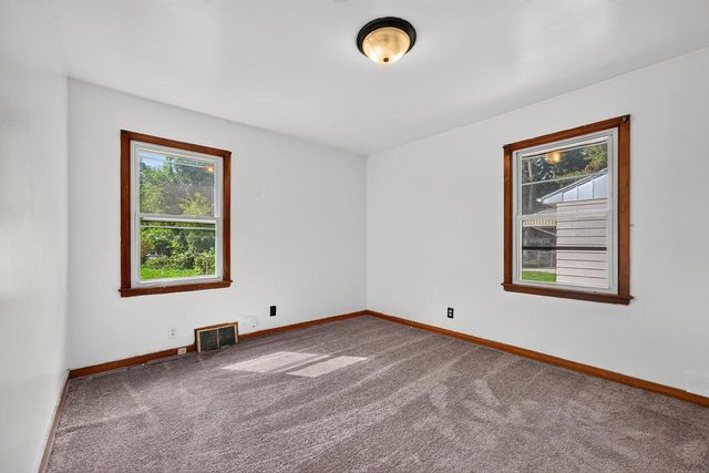 5809 N 36th STREET, Milwaukee, WI 53209