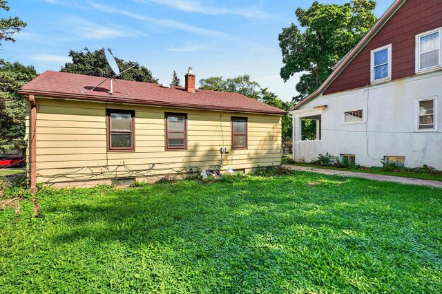 5809 N 36th STREET, Milwaukee, WI 53209