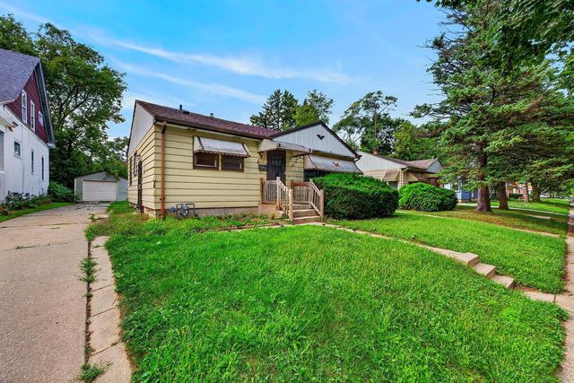 5809 N 36th STREET, Milwaukee, WI 53209