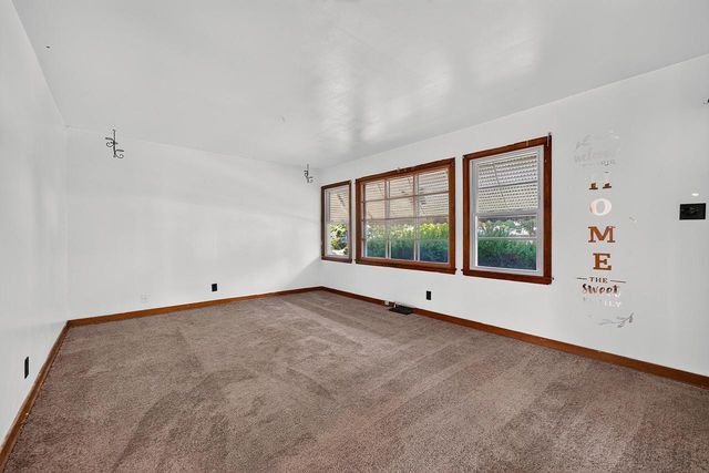 5809 N 36th STREET, Milwaukee, WI 53209