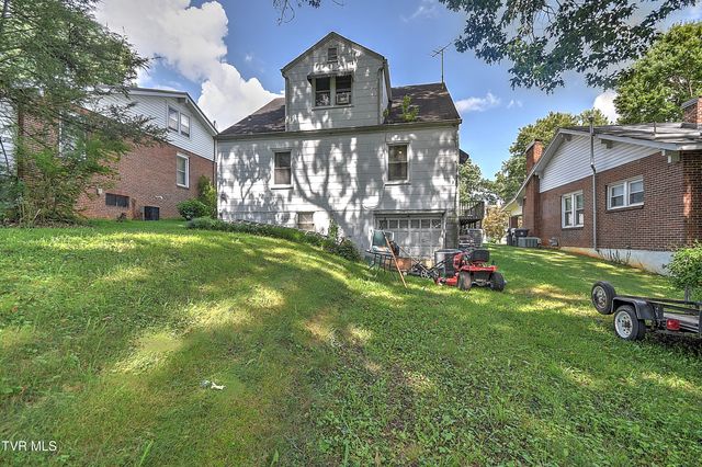1018 Carolina Avenue, Bristol, TN 37620