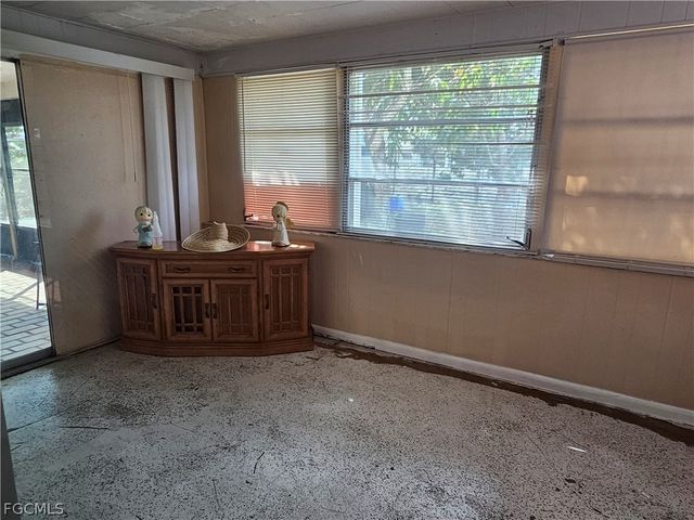 1514 Markdale ST E, Lehigh Acres, FL 33936