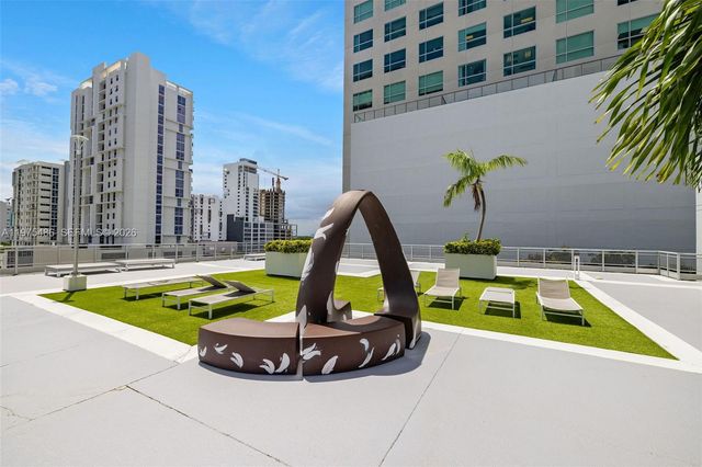 690 SW 1st Ct 2730, Miami, FL 33130