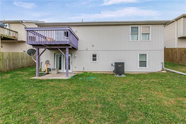 435 N Queen Ridge Avenue, Independence, MO 64056