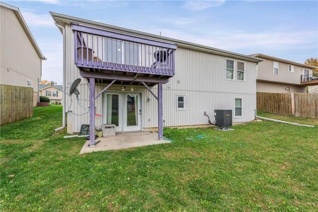 435 N Queen Ridge Avenue, Independence, MO 64056