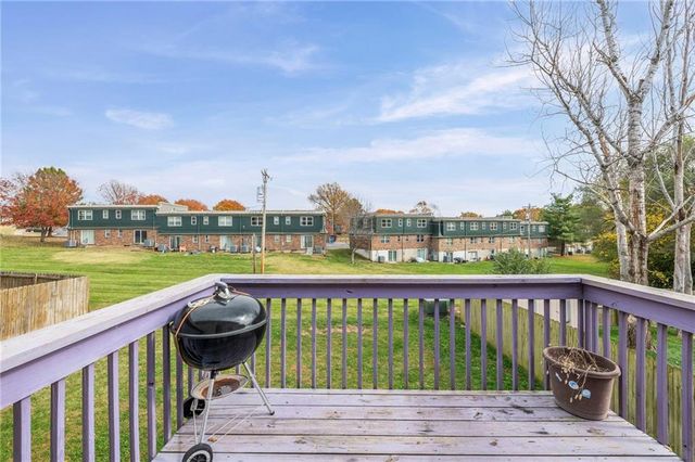 435 N Queen Ridge Avenue, Independence, MO 64056