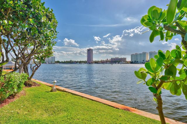 550 S Ocean Boulevard 1405, Boca Raton, FL 33432