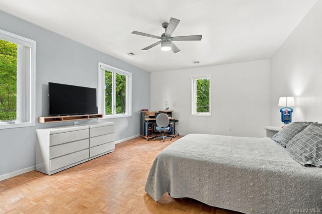 611 Knollwood Road, White Plains, NY 10603