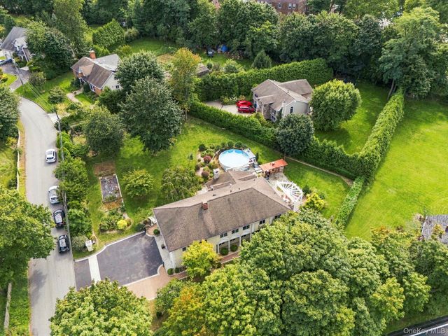 611 Knollwood Road, White Plains, NY 10603