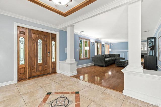 611 Knollwood Road, White Plains, NY 10603