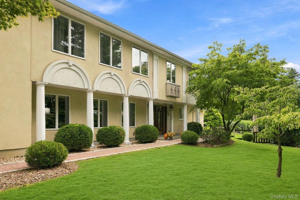 611 Knollwood Road, White Plains, NY 10603 — photo 3