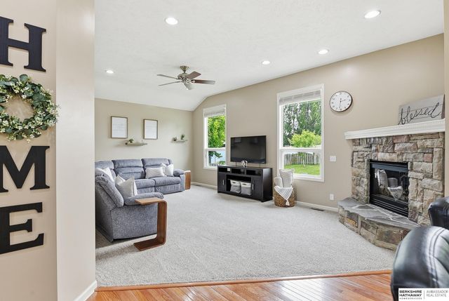 20129 Douglas Street, Omaha, NE 68022