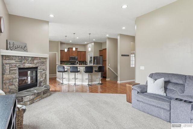 20129 Douglas Street, Omaha, NE 68022