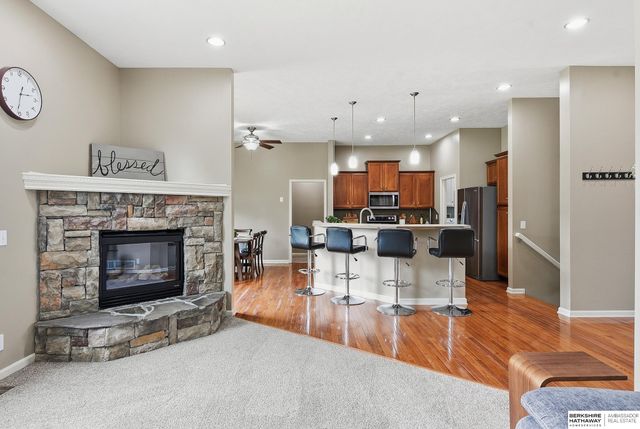 20129 Douglas Street, Omaha, NE 68022