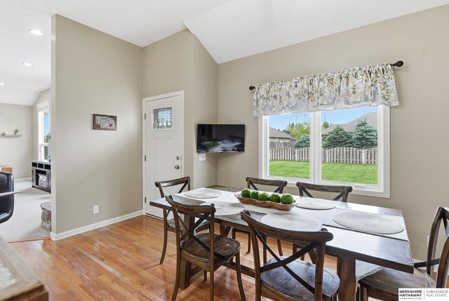 20129 Douglas Street, Omaha, NE 68022