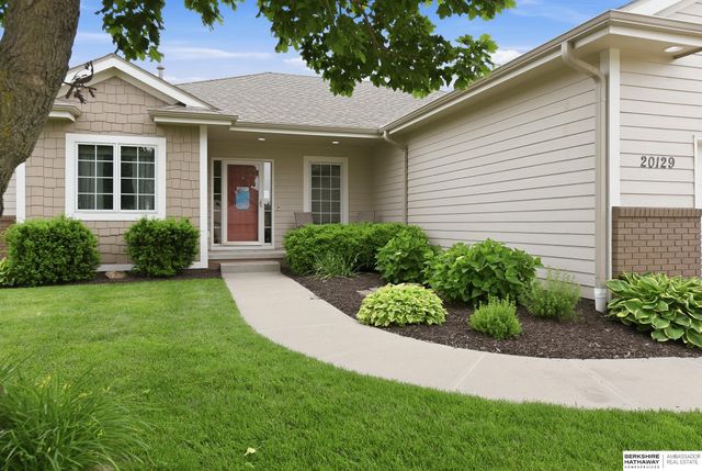 20129 Douglas Street, Omaha, NE 68022