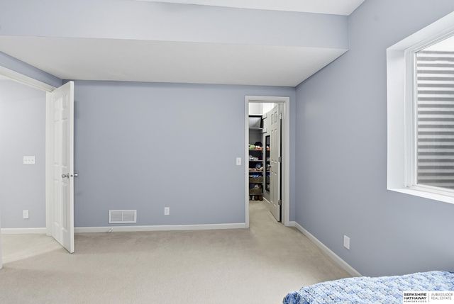 20129 Douglas Street, Omaha, NE 68022