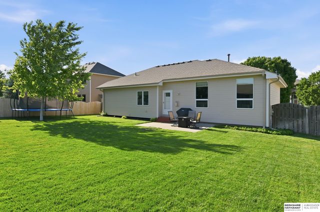 20129 Douglas Street, Omaha, NE 68022