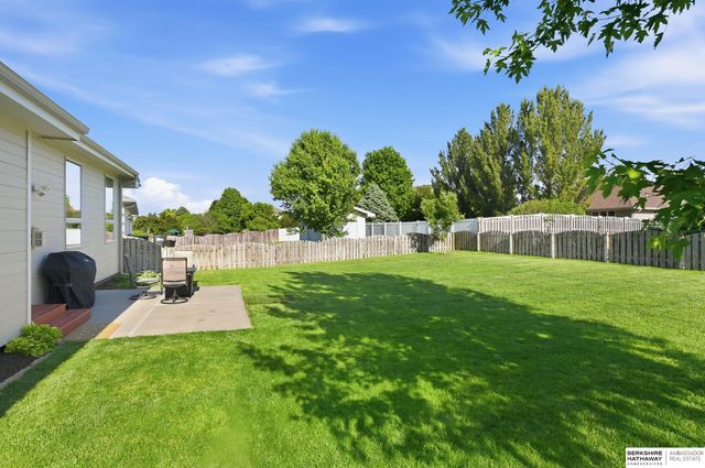 20129 Douglas Street, Omaha, NE 68022