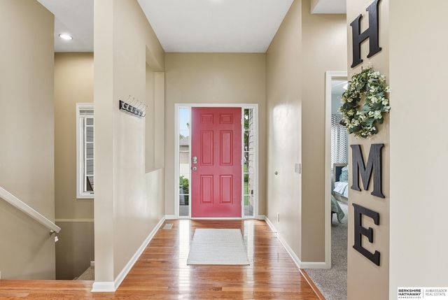 20129 Douglas Street, Omaha, NE 68022