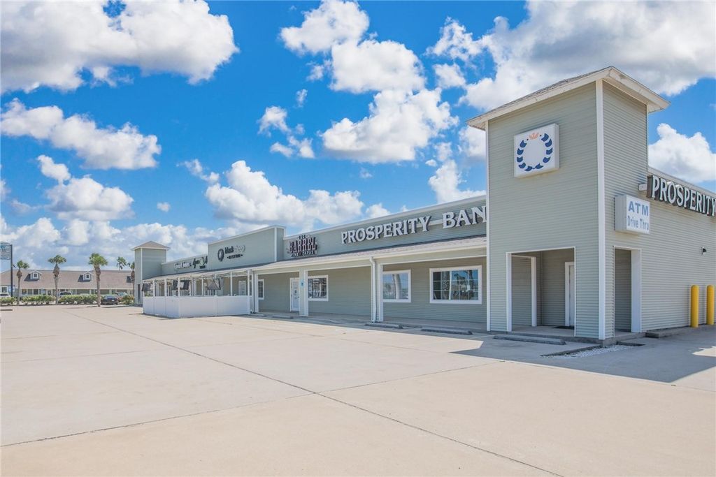15201 S Padre Island Dr, Corpus Christi, TX 78418 — photo 2