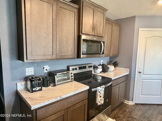 2518 BEACHVIEW Drive, Jacksonville, FL 32218