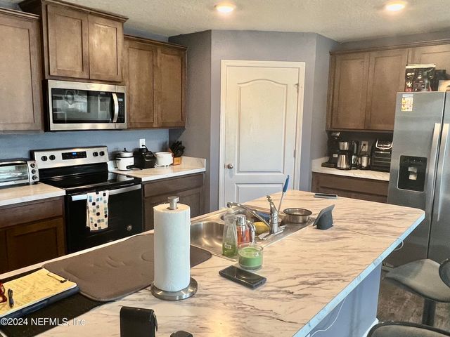 2518 BEACHVIEW Drive, Jacksonville, FL 32218
