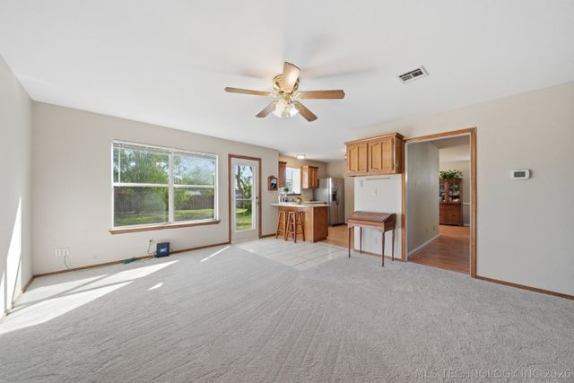 6461 S 28th West Avenue, Tulsa, OK 74132