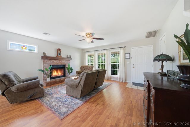 6461 S 28th West Avenue, Tulsa, OK 74132