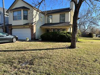 6461 S 28th West Avenue, Tulsa, OK 74132