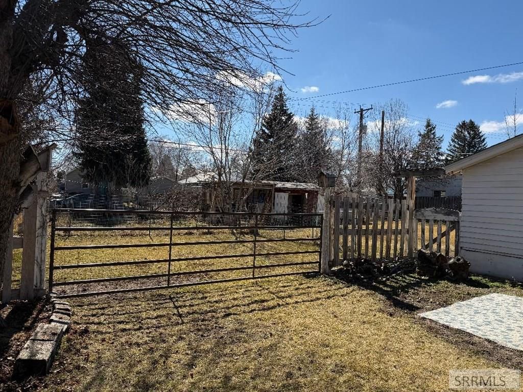 Image 23 of property listing at 750 11th Street, Idaho Falls, ID 83404