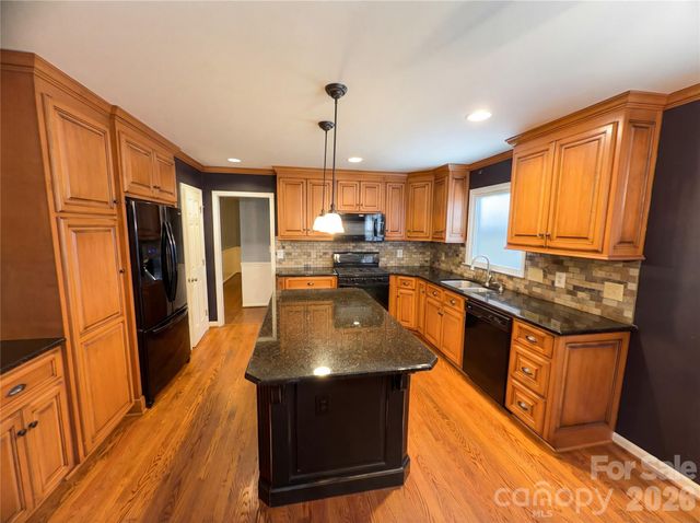 3029 Southampton Circle, Gastonia, NC 28056