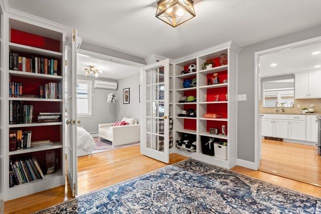 15 University Road, Arlington, MA 02474