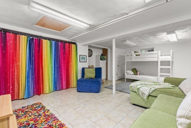 15 University Road, Arlington, MA 02474