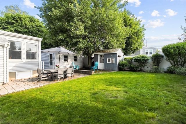 15 University Road, Arlington, MA 02474